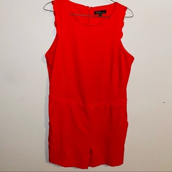 Dalia MacPhee Red Scalloped Sleeveless Romper Jumpsuit Casual Party - Picture 2 of 7